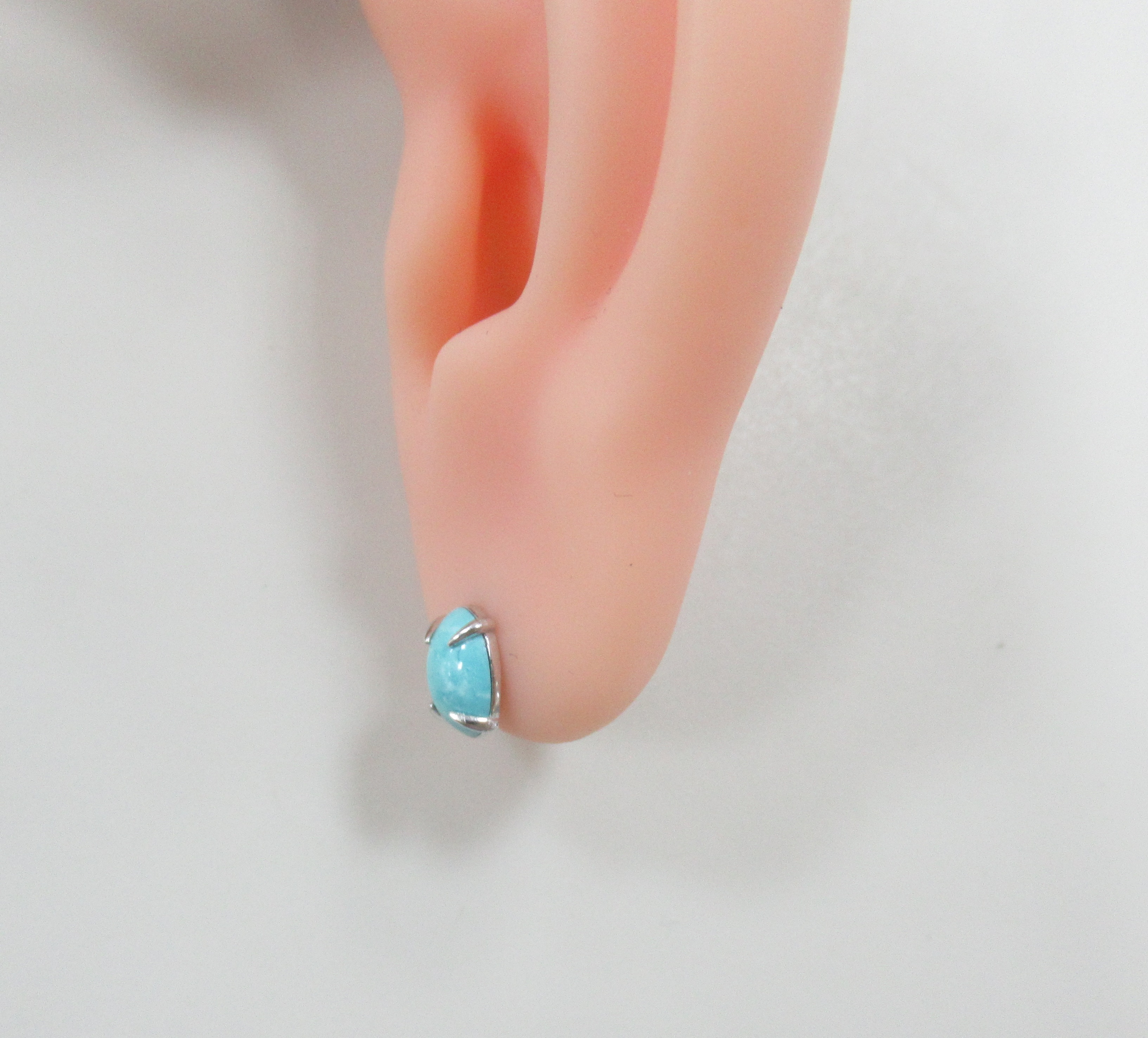 Серебряные серьги-пусеты с бирюзой